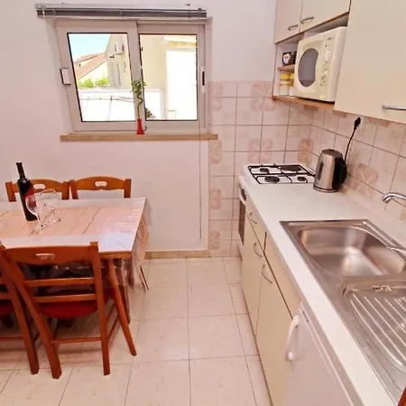 Apartman Relax - 50 M From Sea Lumbarda